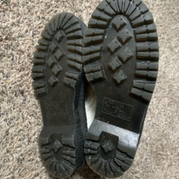 Size 7 Dr. Martens Jadon Platform Boots - Picture 5 of 14
